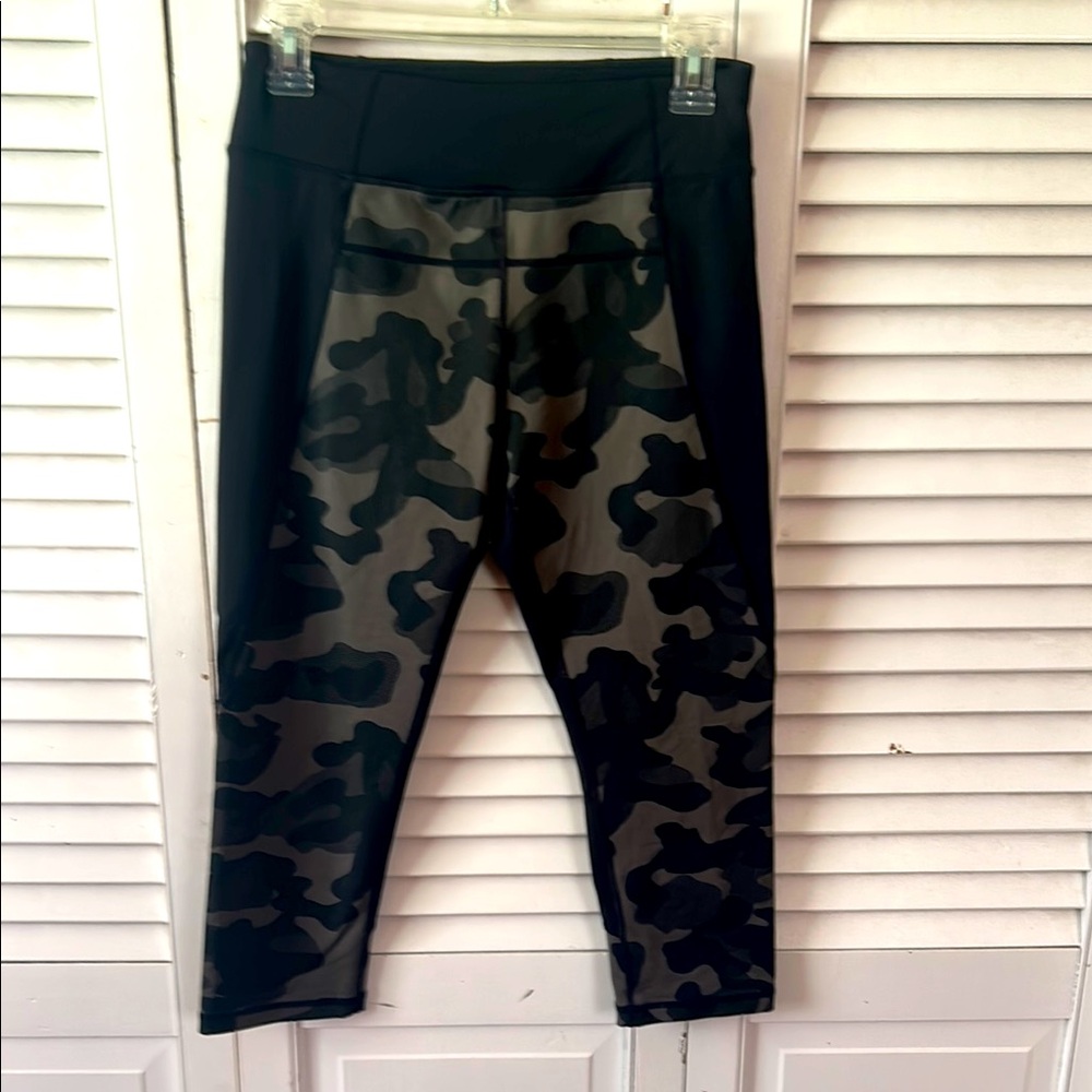 Calvin Klein Black and Green Leggings